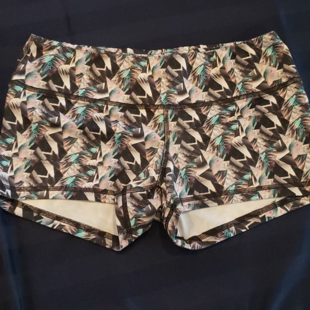 Black Onyx Fleo Exclusive shorts